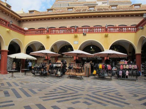 Los Ranchos Of The Sea Benidorm Bagian luar foto